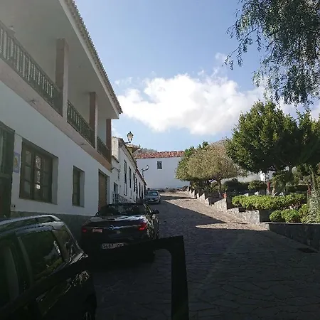 El Jardin De Retamas Apartment